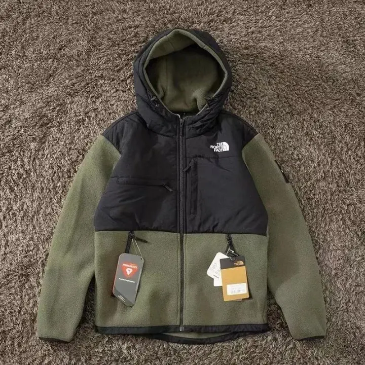 The North Face Kapuzenjacke in Oliv und Schwarz