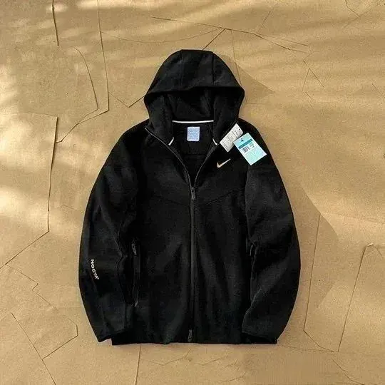 Nike NOCTA schwarze Kapuzenjacke mit Reißverschluss
