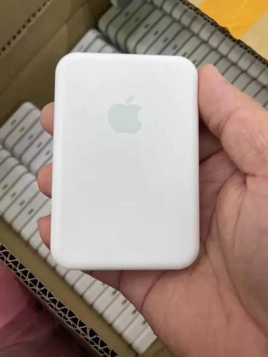 Apple MagSafe Battery Pack