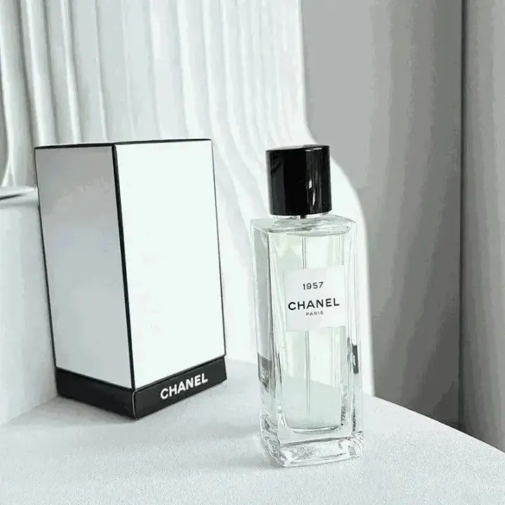 Chanel 1957 Clear Glass Perfume with Black Cap