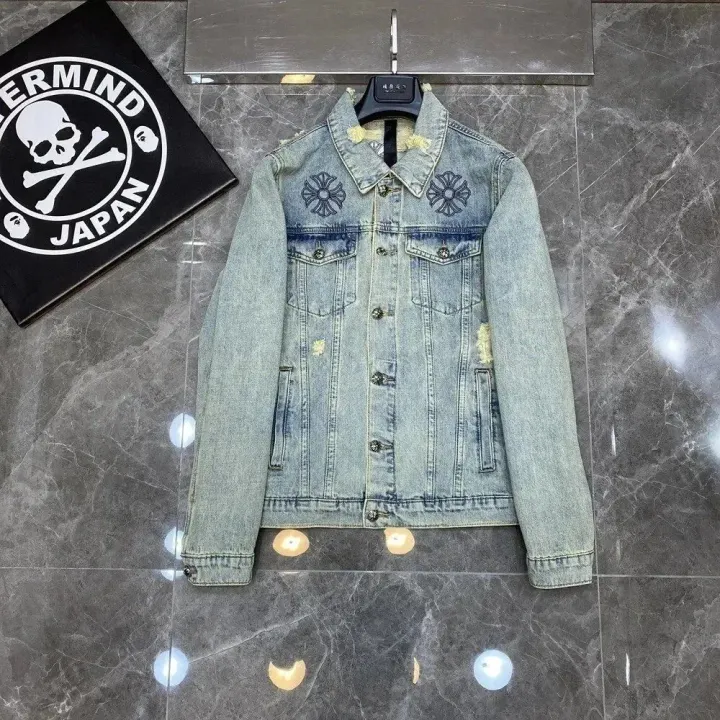 Chaqueta vaquera Chrome Hearts de lavado claro, desgastada y bordada