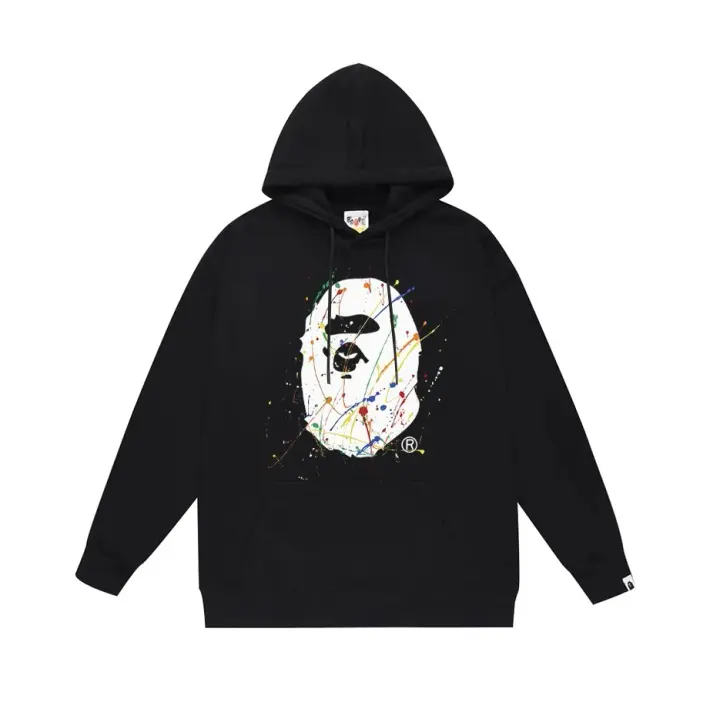 Schwarzer BAPE Hoodie mit Farbklecks-Print und Ape-Head-Grafik