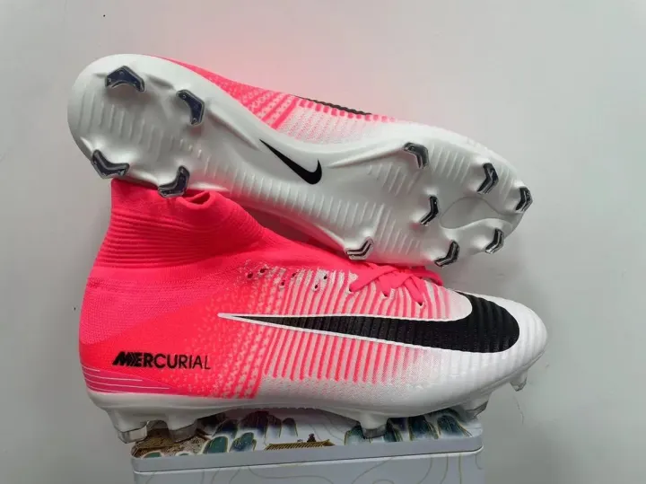 Nike Mercurial Football Boots in Pink and White