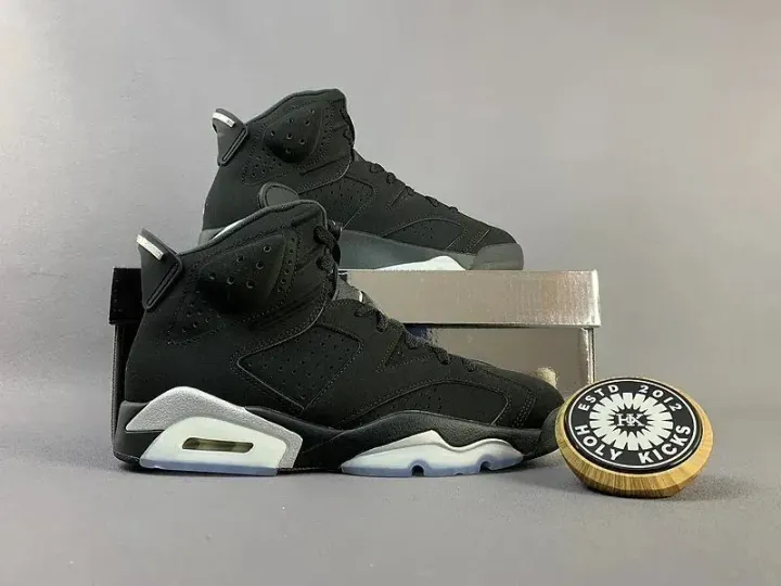 Jordan Air Jordan 6 Retro Sneakers in Black, Tan & Blue