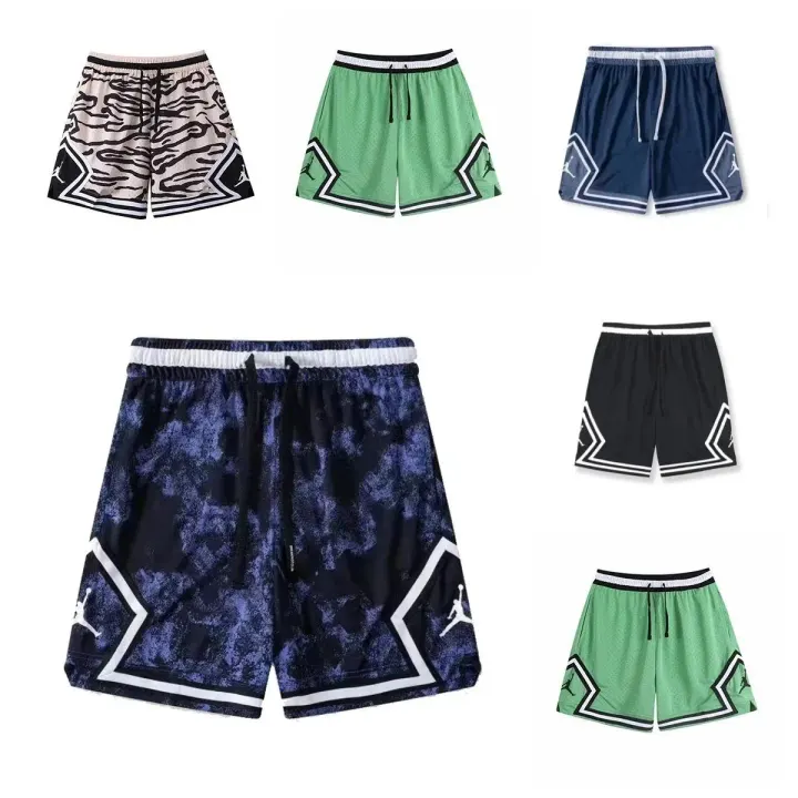 Jordan Basketball-Shorts mit Grafik in Multicolor