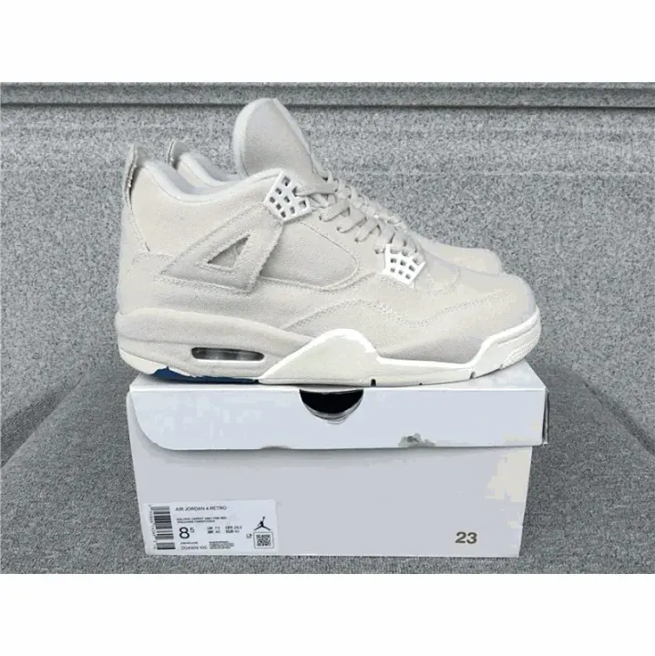 Jordan Air Jordan 4 Retro Light Grey Sneakers