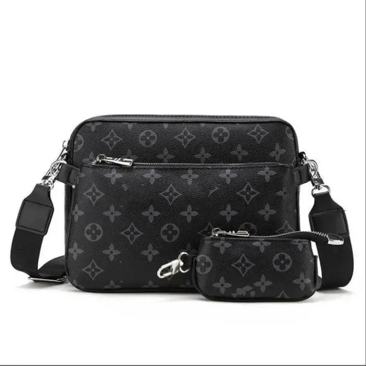 Louis Vuitton zwarte schoudertas met Monogram Eclipse en pouch