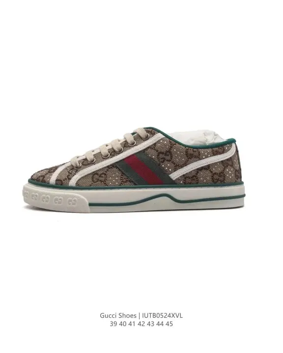 Bruine Gucci low-top sneakers met GG-monogram