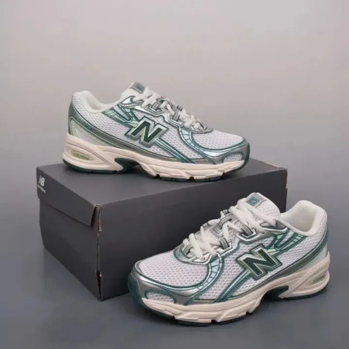 New Balance Unisex White and Teal Retro Runner Sneakers
