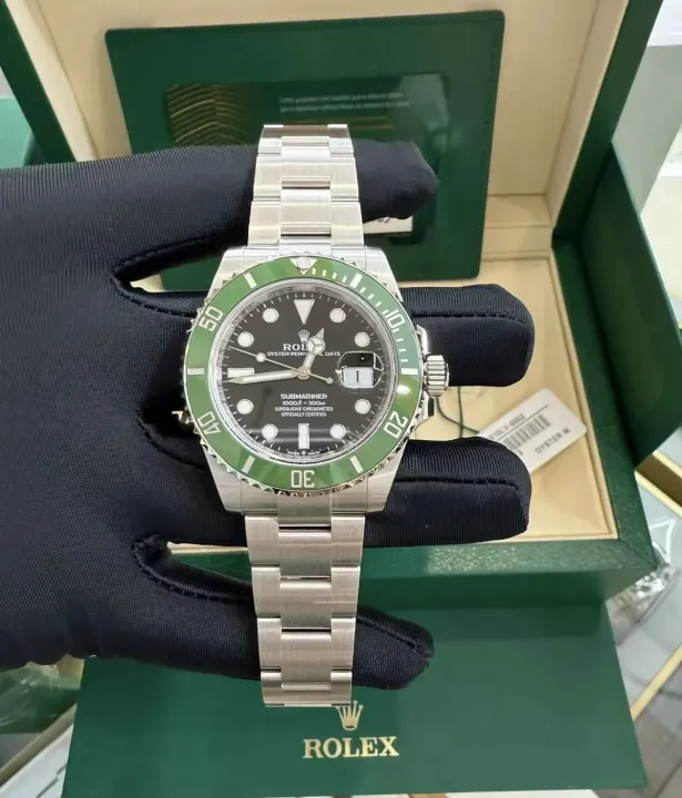 Rolex Submariner Watch with Green Bezel and Black Dial