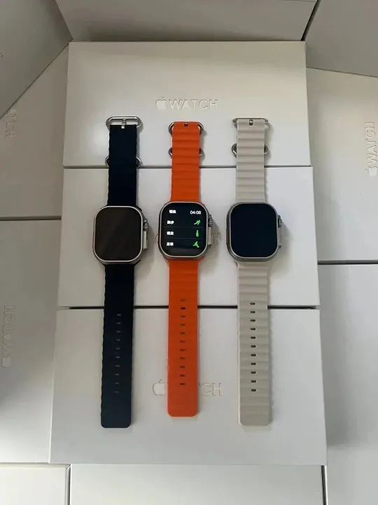Apple Watch mit geriffeltem Silikonarmband