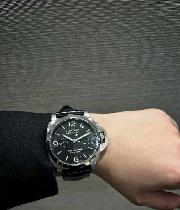 Panerai Luminor Marina automatisch horloge met zwarte wijzerplaat 44 mm