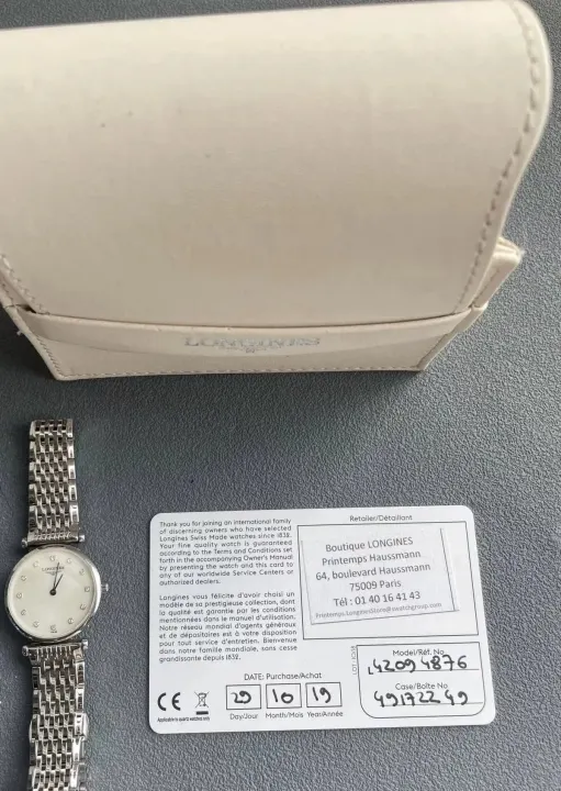 Longines Quartz Watch with Mother-of-Pearl Dial and Silver Bracelet