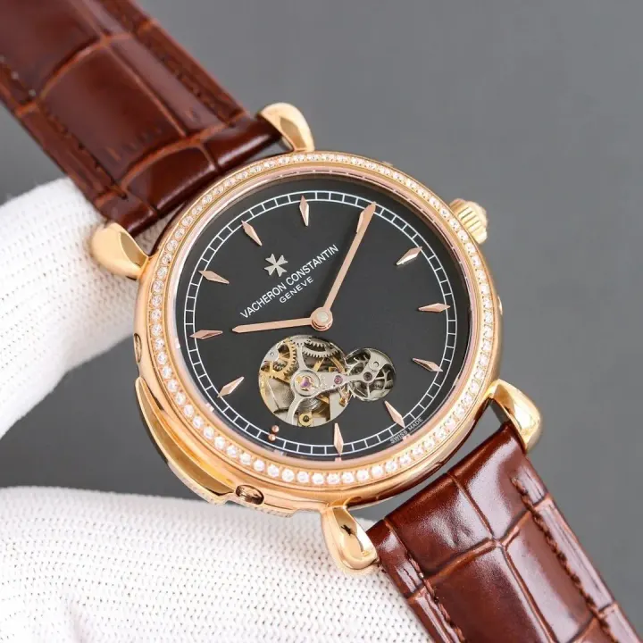Zegarek Vacheron Constantin Open Heart z diamentowym bezelem i brązowym skórzanym paskiem