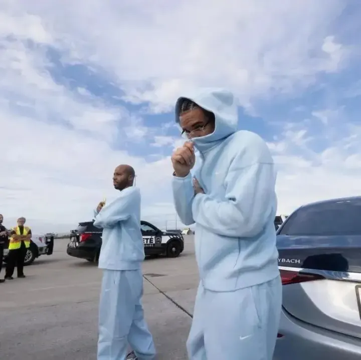 Nike Light Blue Hoodie and Sweatpants Matching Set