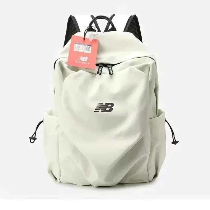 Lässiger New-Balance-Rucksack in Creme mit Katzenohren